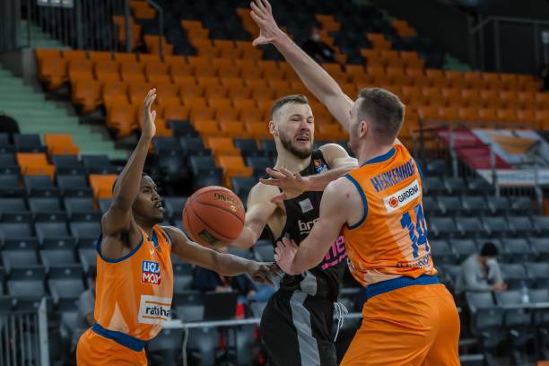 许多球队管 许多球队管