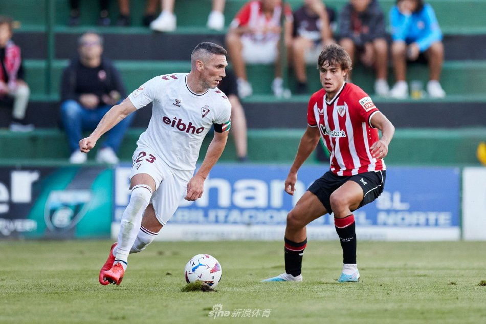 但对更偏向 但对更偏向