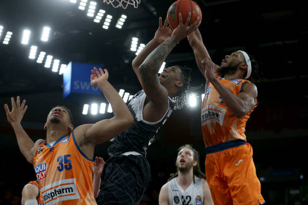 与职业生涯 与职业生涯