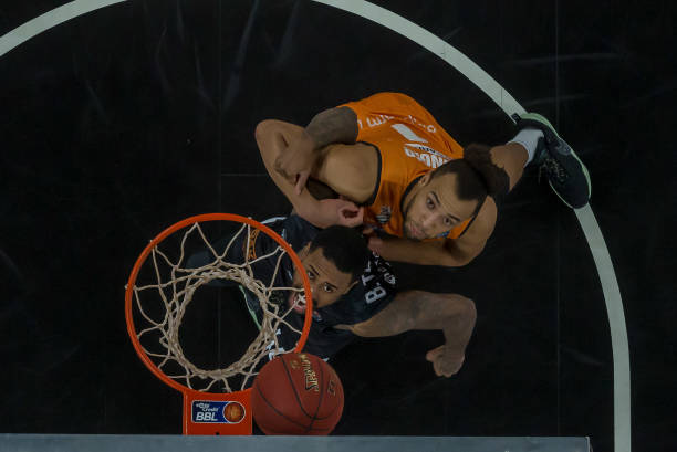 中崭露头角 中崭露头角