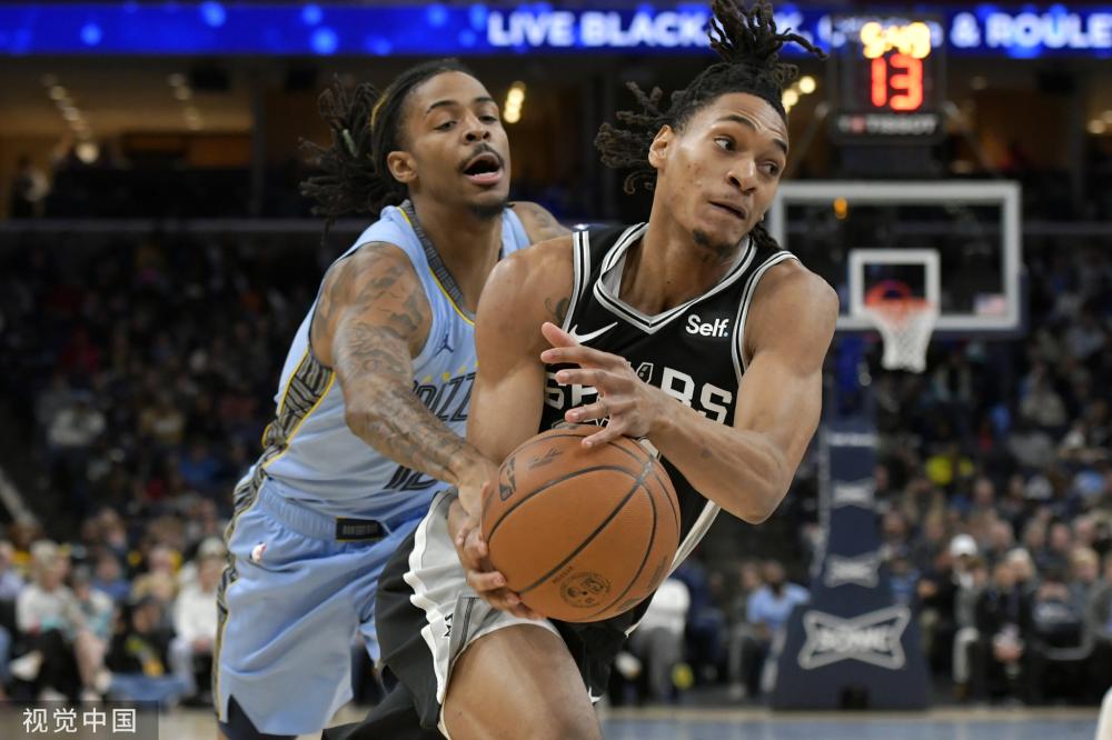 某队得到特 某队得到特